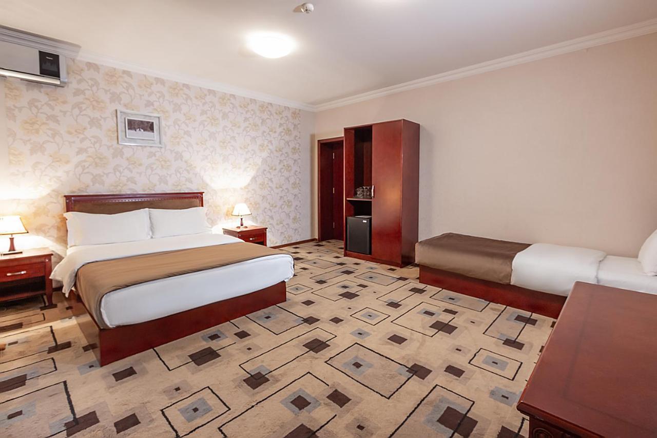Margo Palace Hotel Tbilisi Exterior photo